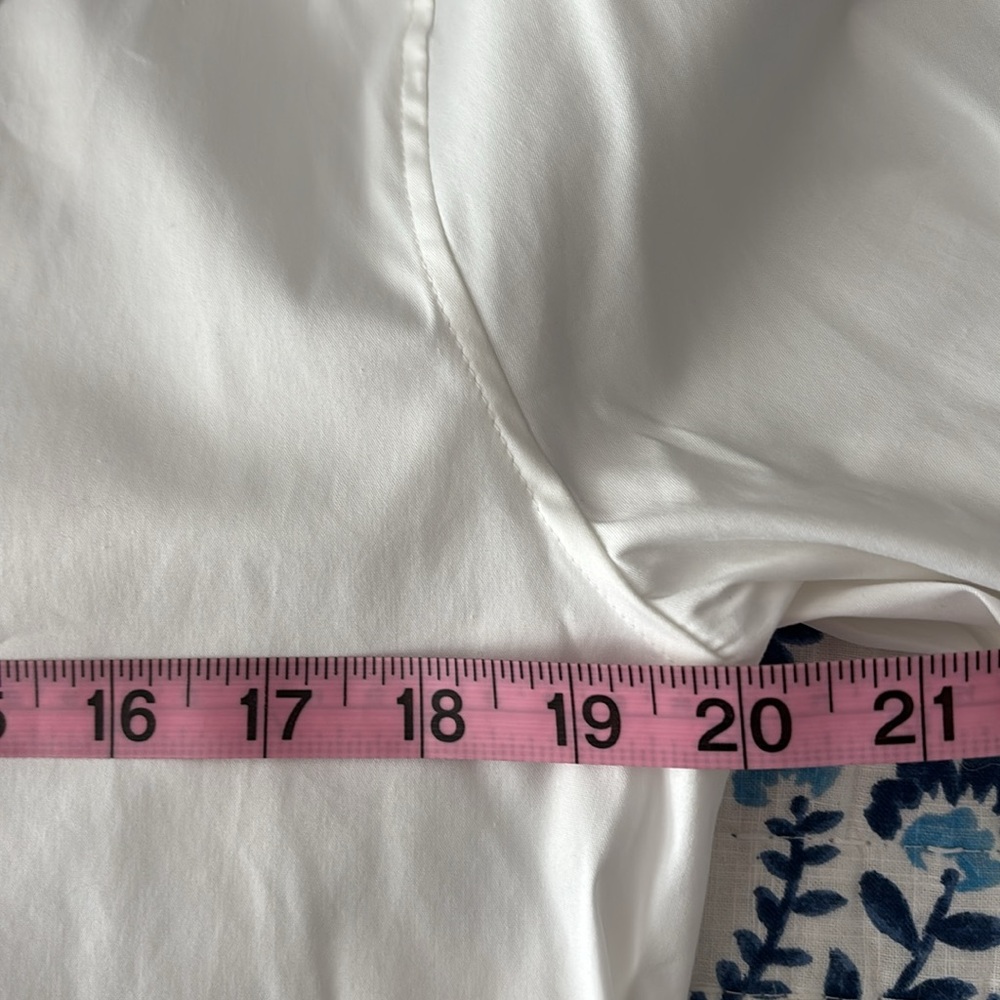 Theory Fitted Shirt in Good Cotton, Large - Picture 11 of 11